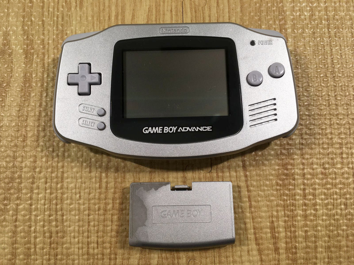 Nintendo hot Game Boy Advance in Silver