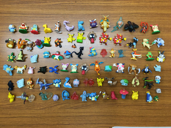 Reserved pokemon figures discount lot